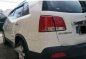 White Kia Sorento 2011 for sale in Parañaque-3