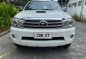 Selling White Toyota Fortuner 2009 in Manila-0