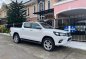 Selling Pearl White Toyota Hilux 2018 in Las Piñas-3