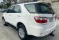 Selling White Toyota Fortuner 2011 in Manila-3