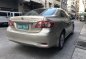 Selling Pearl White Toyota Corolla Altis 2011 in Mandaluyong-4