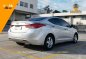 Selling Pearl White Hyundai Elantra 2011 in Manila-5