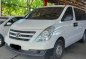 Pearl White Hyundai Starex 2017 for sale in Quezon -0