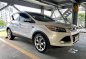 Selling White Ford Escape 2016 in Makati-1