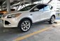 Selling White Ford Escape 2016 in Makati-2