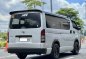 Selling Silver Toyota Hiace 2018 in Makati-1