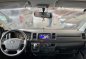 Selling Silver Toyota Hiace 2018 in Makati-5