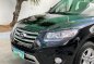 Black Hyundai Santa Fe 2012 for sale in Manila-3