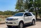 White Toyota Fortuner 2005 for sale in Meycauayan-0