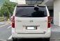 Selling White Hyundai Grand starex 2011 in Makati-8
