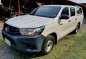 Selling White Toyota Hilux 2016 in Caloocan-2