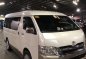 Selling Pearl White Toyota Grandia 2018 in Quezon City-8