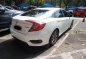 Pearl White Honda Civic 2017 for sale in Automatic-5