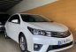 Pearl White Toyota Corolla altis 2014 for sale in Automatic-0