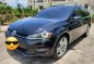 Purple Volkswagen Golf 2017 for sale in Automatic-3