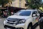 Selling Purple Isuzu Mu-X 2016 in Pasig-2