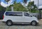 Selling Purple Hyundai Starex 2016 in Quezon City-1