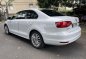 Purple Volkswagen Jetta 2016 for sale in Automatic-8