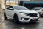 Pearl White Honda Civic 2017 for sale in Automatic-2