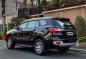 Selling White Ford Everest 2016 in Manila-3