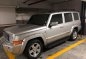 Selling White Jeep Commander 2009 in Pateros-1
