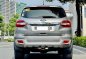 Selling White Ford Everest 2017 in Makati-3