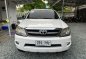 Selling White Toyota Fortuner 2006 in Caloocan-0