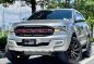 White Ford Everest 2017 for sale in Makati-2