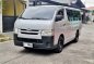 Selling White Toyota Hiace 2016 in Bacoor-4
