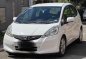 Selling White Honda Jazz 2012 in Caloocan-9