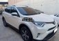 White Toyota Rav4 2018 for sale in Automatic-0