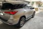 Selling Silver Toyota Fortuner 2017 in Quezon City-2