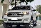 White Ford Everest 2016 for sale in Automatic-2