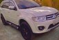 Selling White Mitsubishi Montero 2014 in Rizal-5