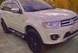 Selling White Mitsubishi Montero 2014 in Rizal-5