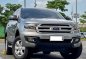 Selling White Ford Everest 2016 in Makati-0