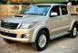 White Toyota Hilux 2013 for sale in Manila-6