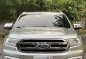 White Ford Everest 2018 for sale in Automatic-2