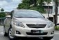 Sell White 2009 Toyota Corolla altis in Makati-0