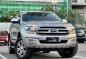 White Ford Everest 2017 for sale in Automatic-7