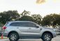 White Ford Everest 2017 for sale in Automatic-8