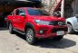 Selling White Toyota Hilux 2016 in Manila-2
