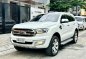 Selling White Ford Everest 2016 in Pasig-0