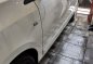 Selling White Toyota Yaris 2016 in Manila-3