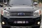 Selling White Ford Everest 2013 in Manila-0