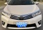 Pearl White Toyota Corolla altis 2015 for sale in Manila-0