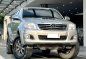 Sell White 2014 Toyota Hilux in Makati-0