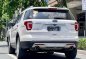Selling White Ford Explorer 2017 in Makati-9