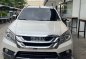Selling Pearl White Isuzu Mu-X 2015 in Quezon City-2
