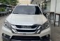 Selling Pearl White Isuzu Mu-X 2015 in Quezon City-5